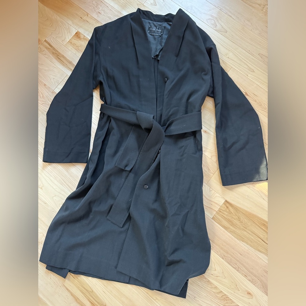 Size m Babaton wool kimono